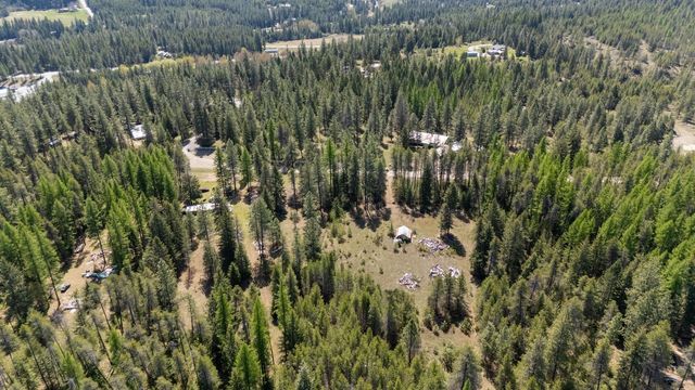 271 Deer Valley Ln, Newport, WA 99156