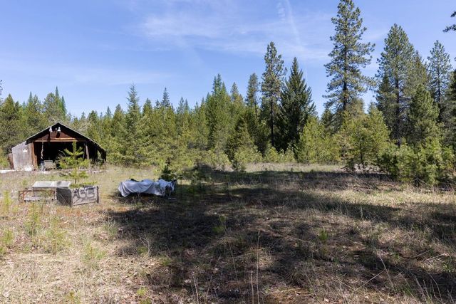 271 Deer Valley Ln, Newport, WA 99156