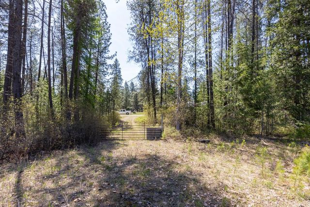 271 Deer Valley Ln, Newport, WA 99156