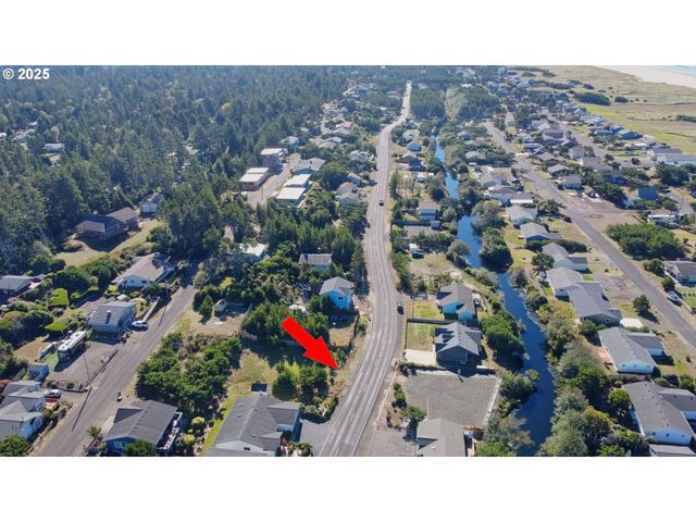 30505 I St, Ocean Park, WA 98640