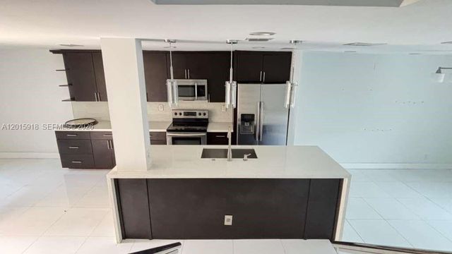 8195 NW 8th Manor 3, Plantation, FL 33324