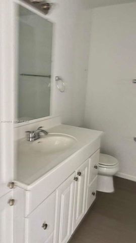 8195 NW 8th Manor 3, Plantation, FL 33324