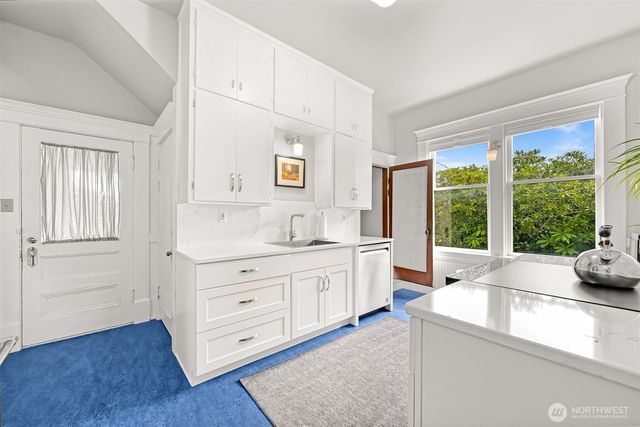 1200 W Holly Street, Bellingham, WA 98225