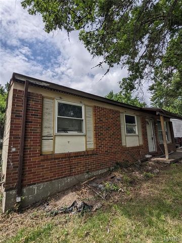 10333 Castle Drive, St Louis, MO 63136