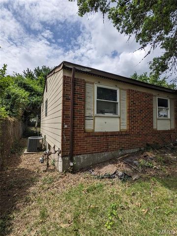 10333 Castle Drive, St Louis, MO 63136