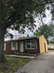 10333 Castle Drive, St Louis, MO 63136