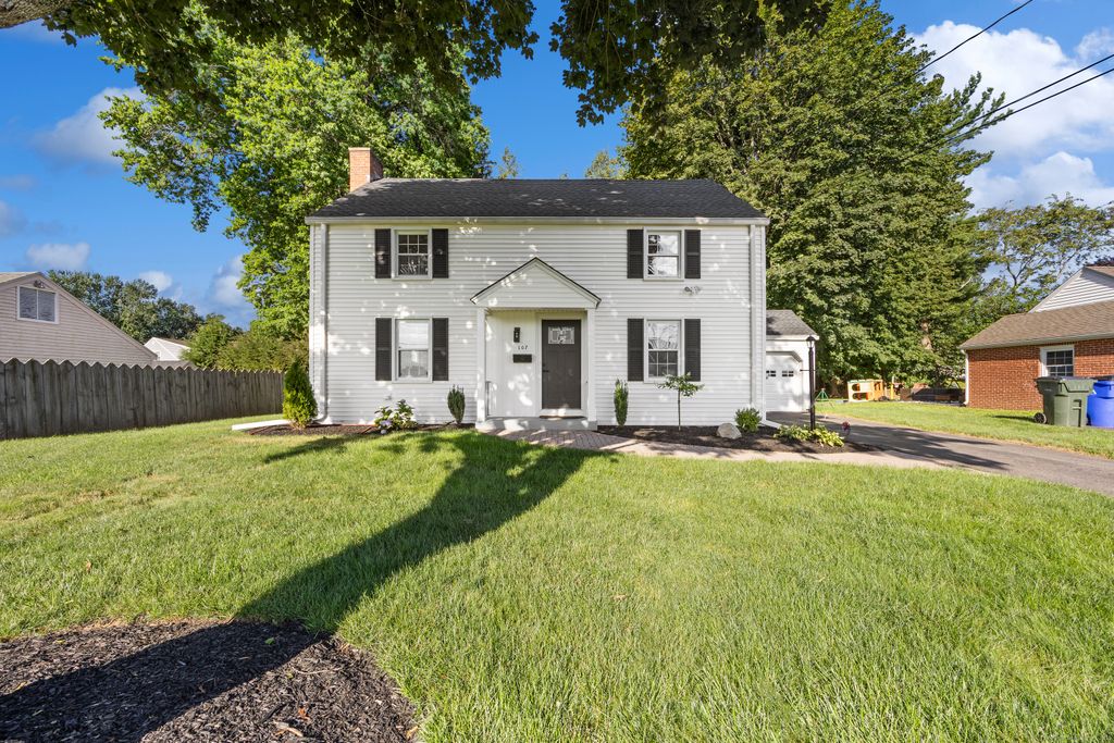 107 Longvue Drive, Wethersfield, CT 06109