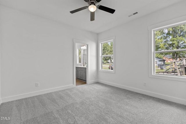 309 E Harnett Street, Dunn, NC 28334