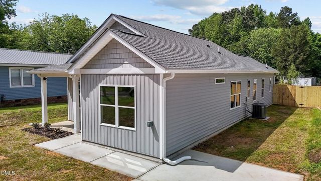 309 E Harnett Street, Dunn, NC 28334