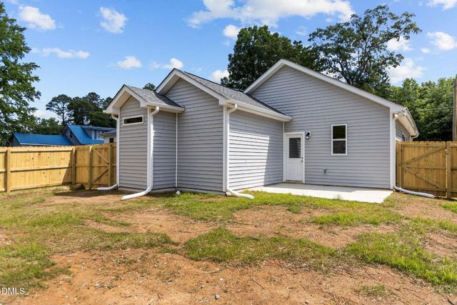 309 E Harnett Street, Dunn, NC 28334