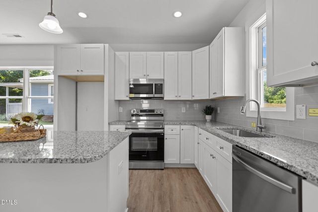 309 E Harnett Street, Dunn, NC 28334