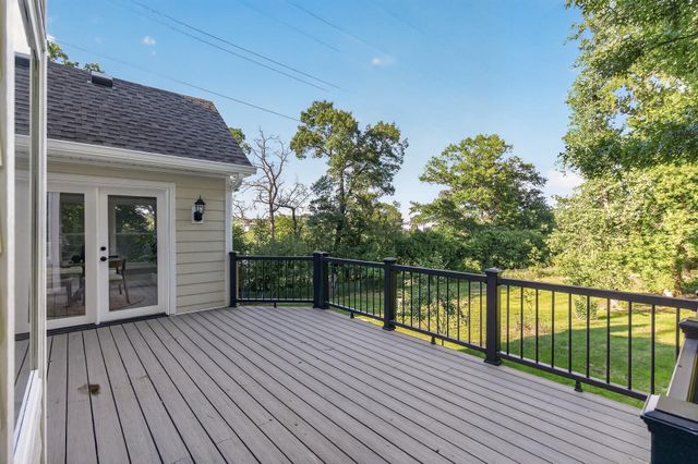 50 Sunny Side Lane, Sunfish Lake, MN 55118