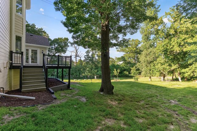 50 Sunny Side Lane, Sunfish Lake, MN 55118