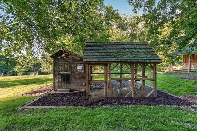 50 Sunny Side Lane, Sunfish Lake, MN 55118