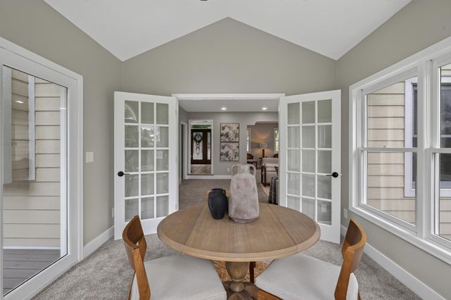 50 Sunny Side Lane, Sunfish Lake, MN 55118