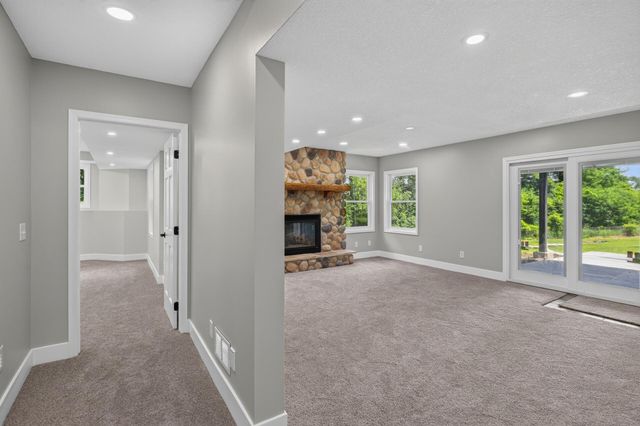 50 Sunny Side Lane, Sunfish Lake, MN 55118