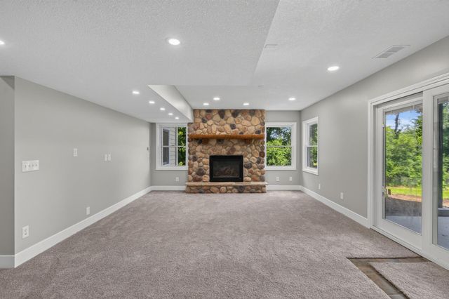 50 Sunny Side Lane, Sunfish Lake, MN 55118