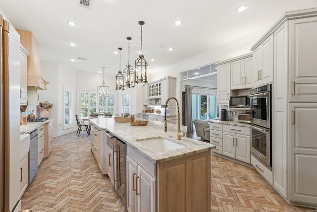 440 Savannah Park Circle, Conway, AR 72034