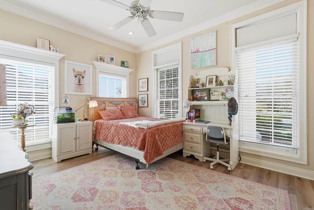 440 Savannah Park Circle, Conway, AR 72034