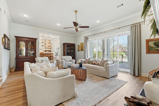 440 Savannah Park Circle, Conway, AR 72034