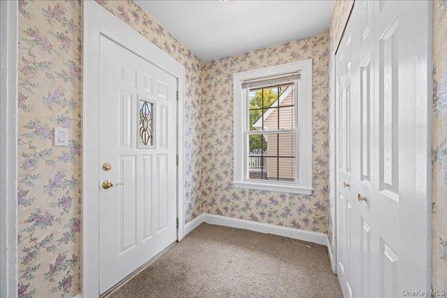 96 Capitol Avenue, Williston Park, NY 11596