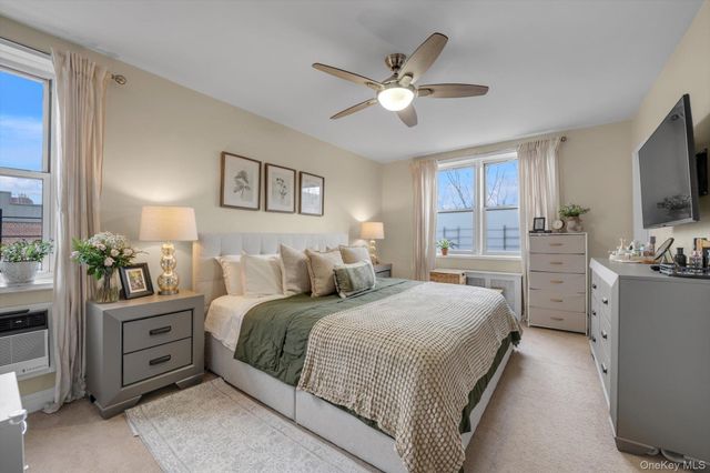 1 Sadore Lane 7Y, Yonkers, NY 10710