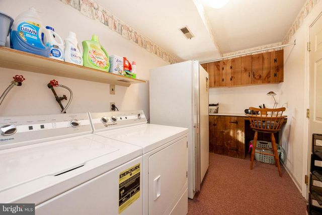 3 CAROUSEL DR, Telford, PA 18969