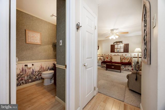 3 CAROUSEL DR, Telford, PA 18969