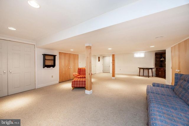 3 CAROUSEL DR, Telford, PA 18969