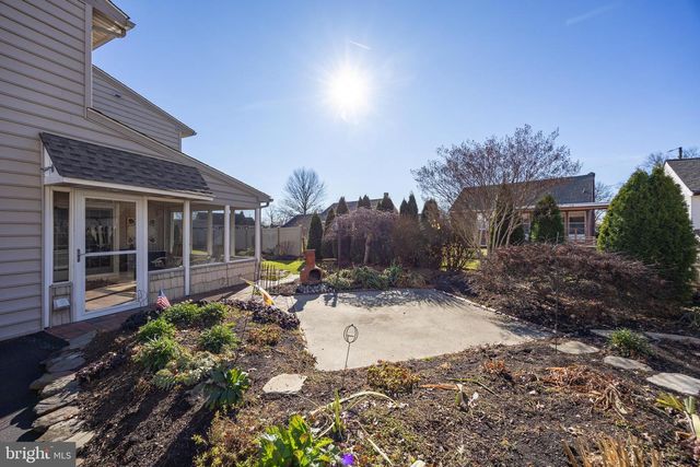 3 CAROUSEL DR, Telford, PA 18969