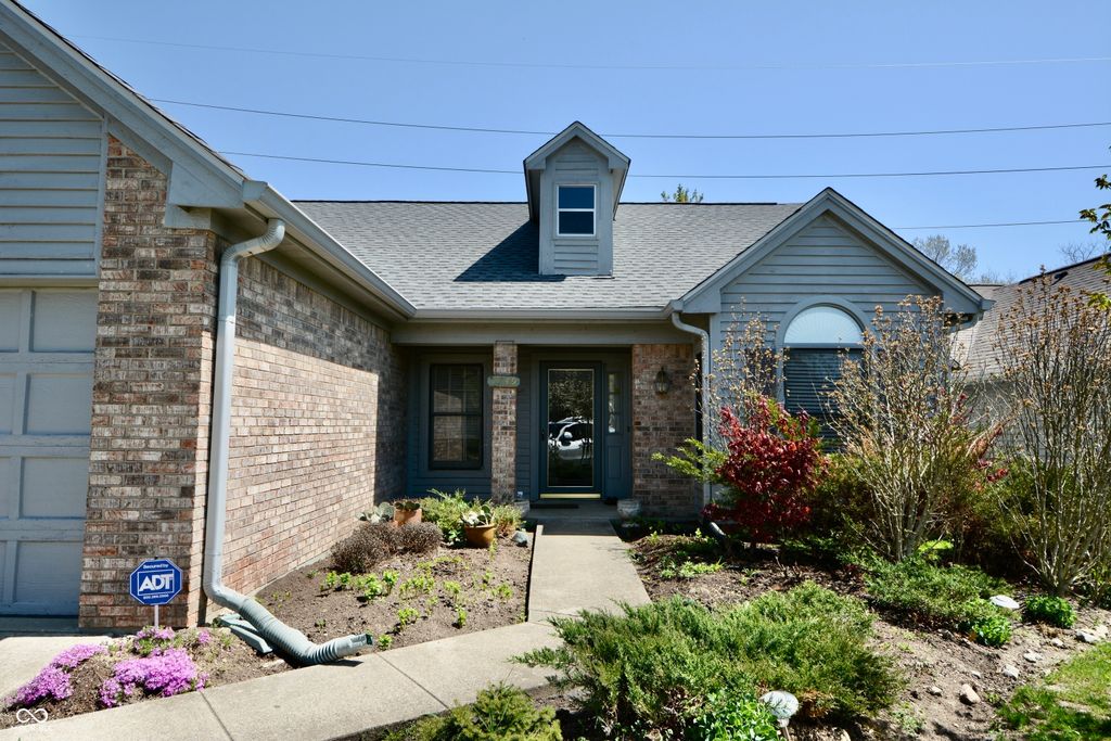 7749 Chesapeake Drive E, Indianapolis, IN 46236