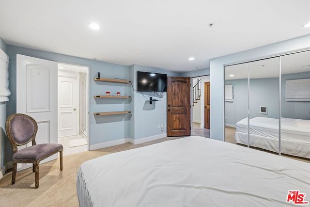 17 Privateer Street, Marina Del Rey, CA 90292