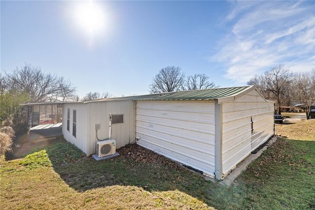 529 Shorty Hill Road, Springdale, AR 72764