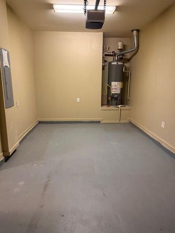 6536 Woodwell Drive, Union City, GA 30291