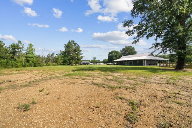 4108 Summertown Hwy, Summertown, TN 38483
