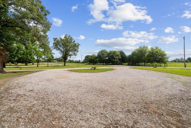 4108 Summertown Hwy, Summertown, TN 38483