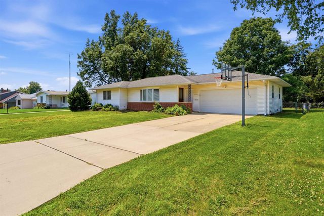2724 Barton Avenue, Waterloo, IA 50702