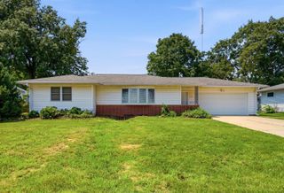 2724 Barton Avenue, Waterloo, IA 50702