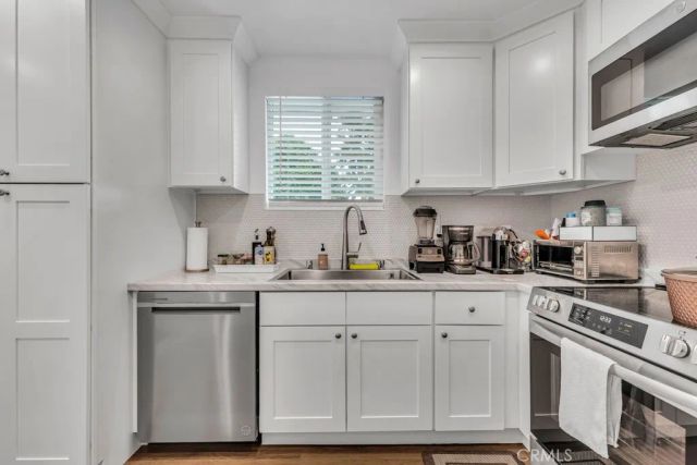 6852 Claire Avenue, Reseda, CA 91335