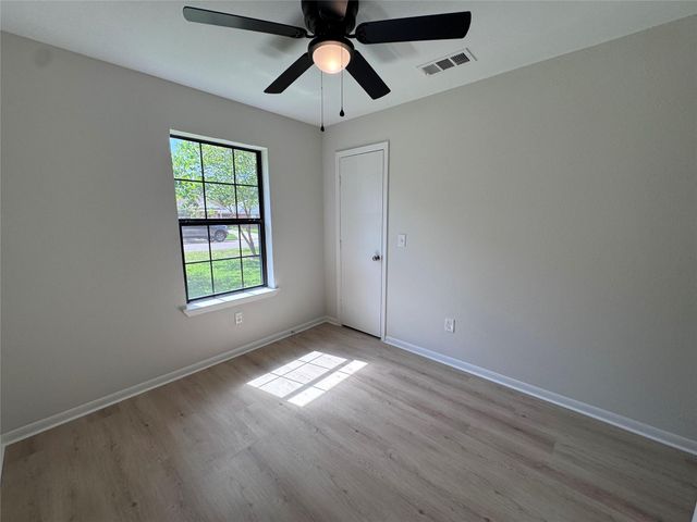 111 Little Bill Lane, Willis, TX 77378