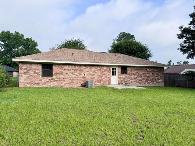 111 Little Bill Lane, Willis, TX 77378
