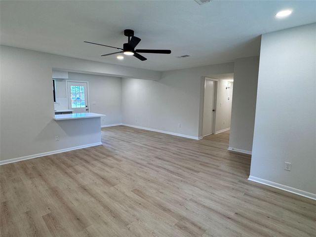 111 Little Bill Lane, Willis, TX 77378
