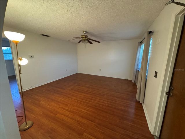 4050 4TH STREET N 305, St Petersburg, FL 33703