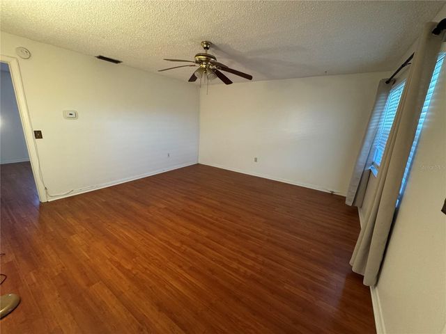 4050 4TH STREET N 305, St Petersburg, FL 33703