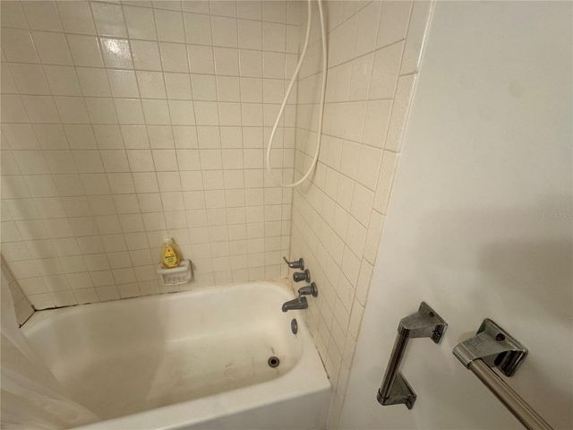 4050 4TH STREET N 305, St Petersburg, FL 33703