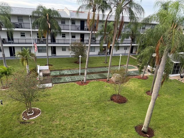 4050 4TH STREET N 305, St Petersburg, FL 33703