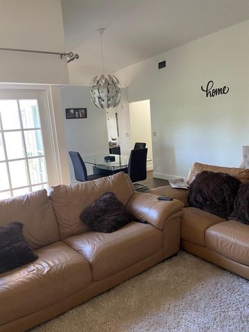 9138 Bedford Drive, Boca Raton, FL 33434