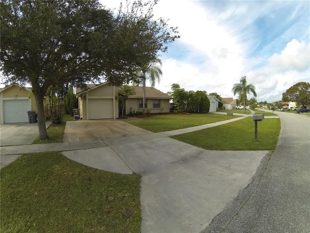 9138 Bedford Drive, Boca Raton, FL 33434