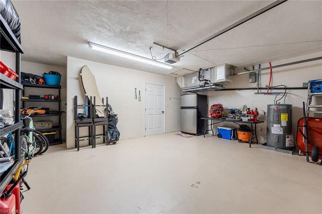 5231 SW 2nd PL, Cape Coral, FL 33914