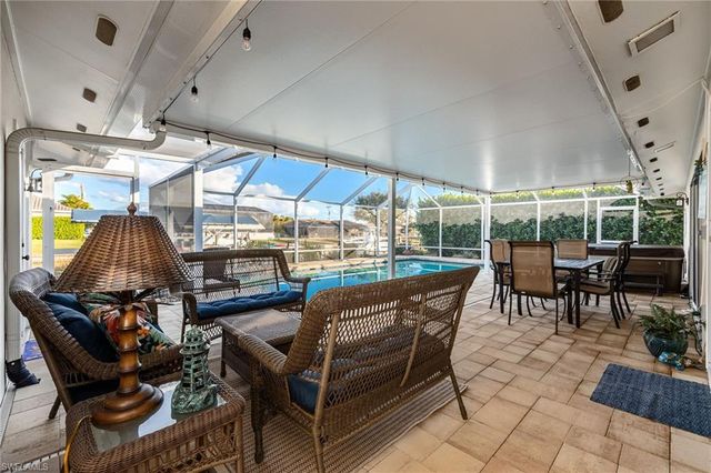 5231 SW 2nd PL, Cape Coral, FL 33914